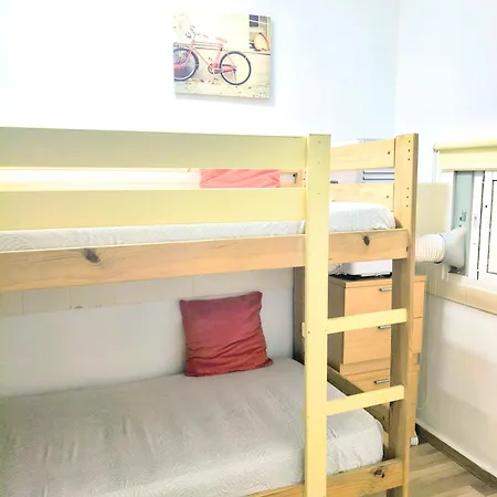 Boliches Playa * 丰希罗拉